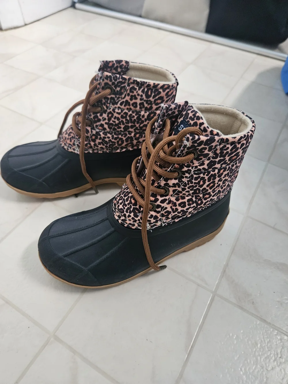 Kids Sperry Leopard Print Lace-Up Winter Boots - Black and Pink